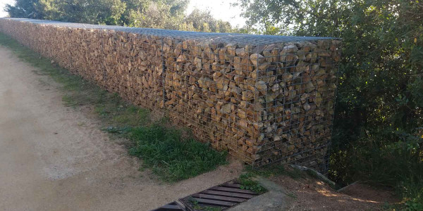 Sondeos geológicos para taludes en el Vallès Oriental